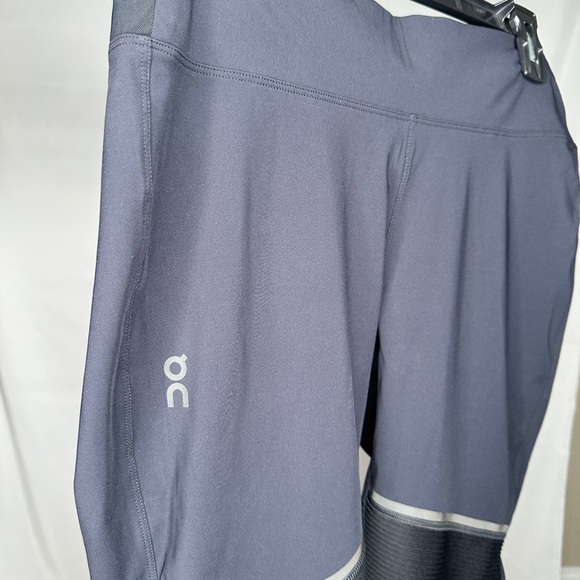 🏃‍♀️ NWOT ON Cloud Running Long Running Tights Size M - Picture 7 of 10